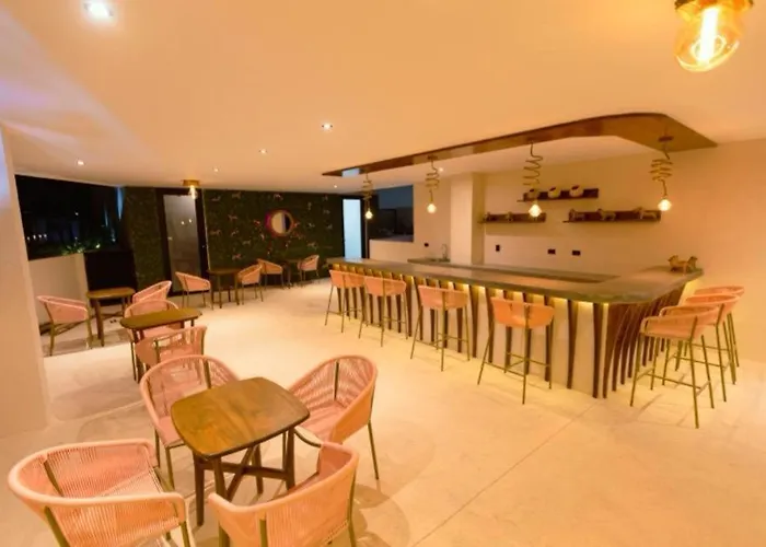 Getaway With Jacuzzi & Pools Apartment *